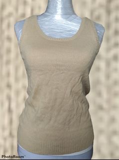 (Category: ) located in . Submitted by Dclosetpreloved (Listing ID 1150056331, Image 1). Description: .