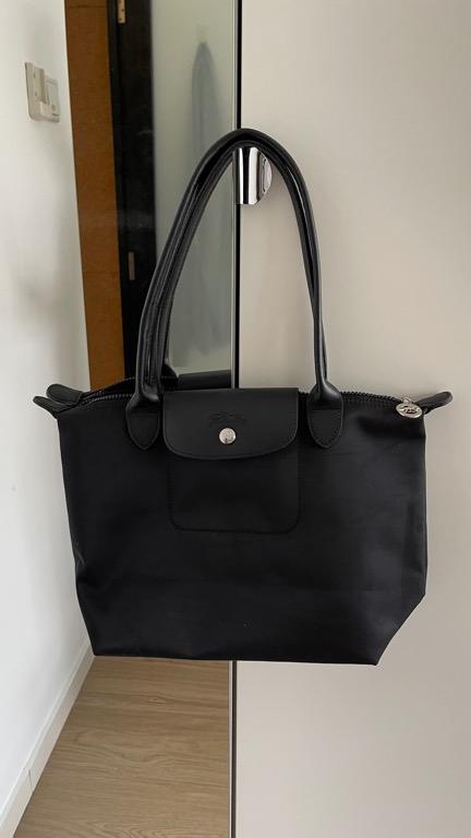 Longchamp Le Pliage Neo shouldbag in black size small