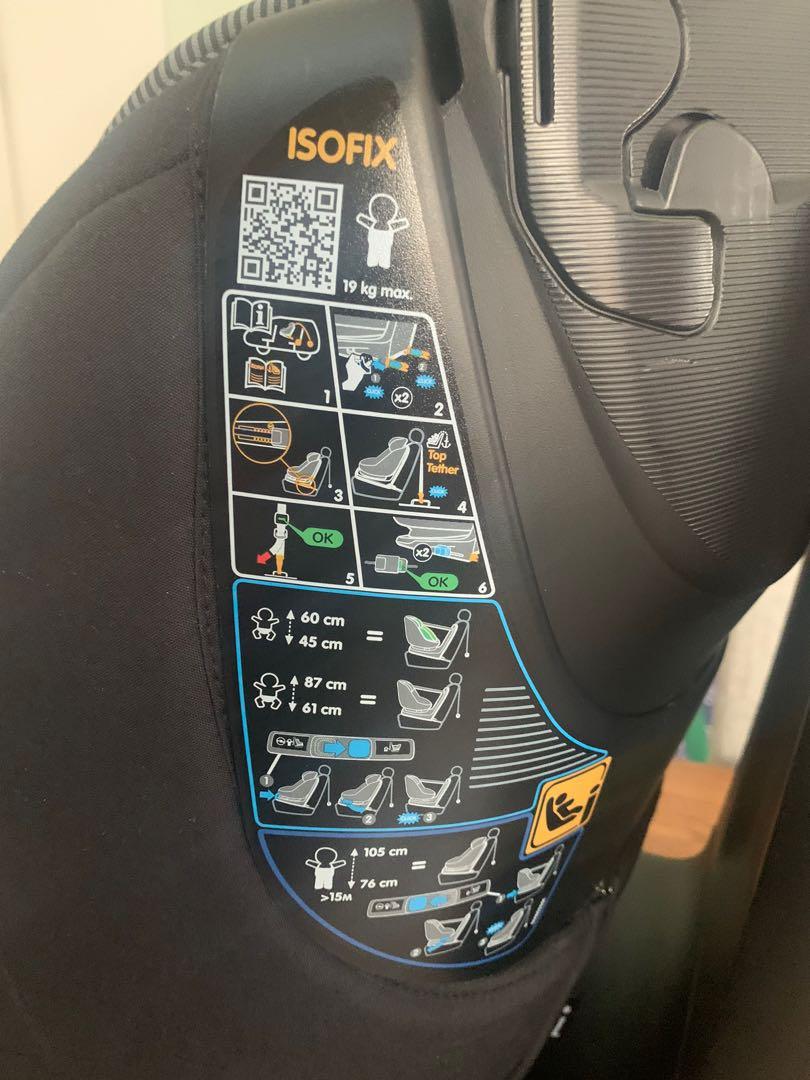 MaxiCosi Axiss Fix Plus Infant Car Seat Swivel base, Babies & Kids