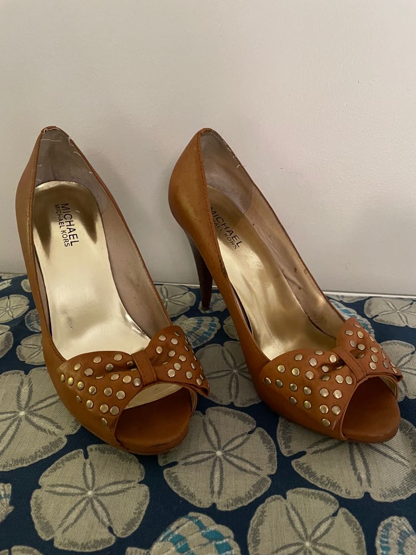 Michael kors hotsell heels sale
