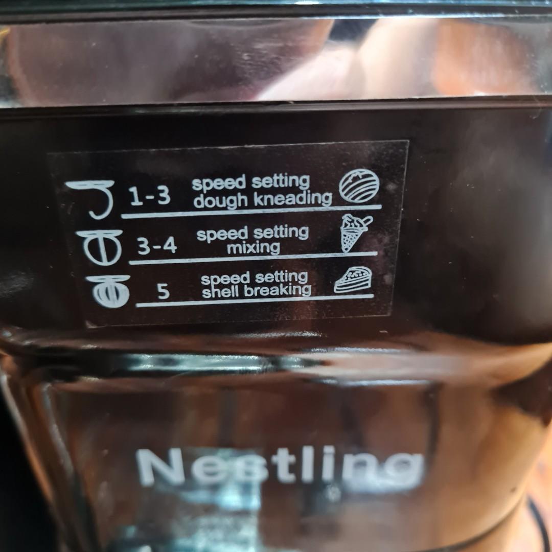 Nestling stand mixer, TV & Home Appliances, Kitchen Appliances, Hand