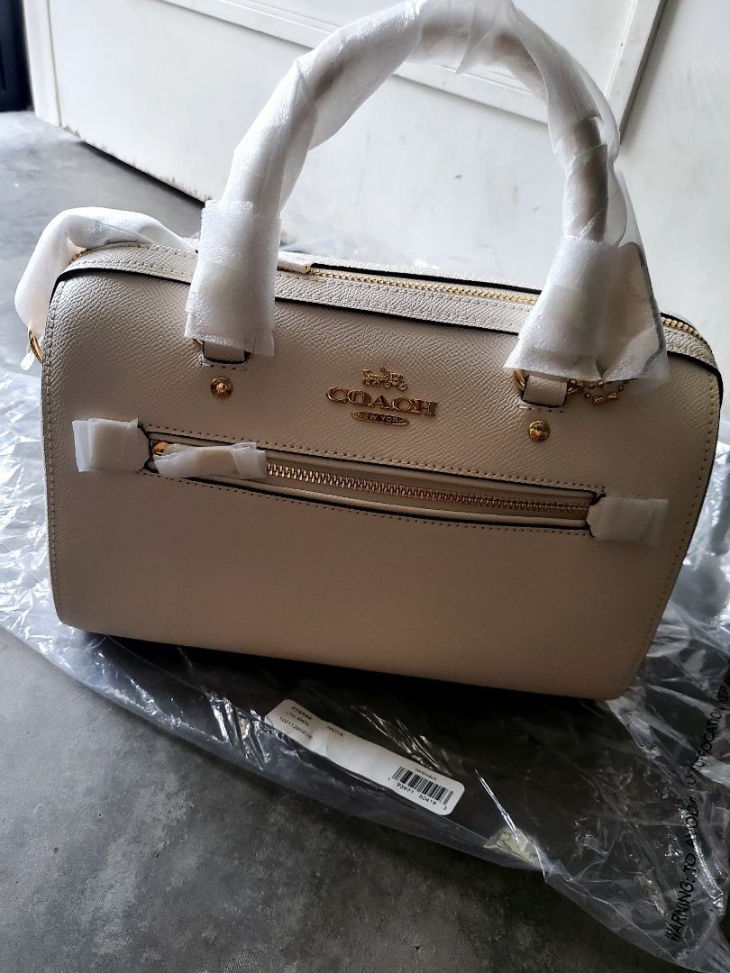 BRAND NEW COACH White Bag Luxury Bags Wallets on Carousell