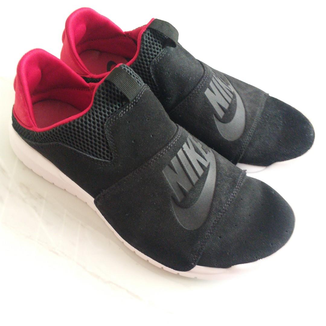 Sepatu nike benassi clearance