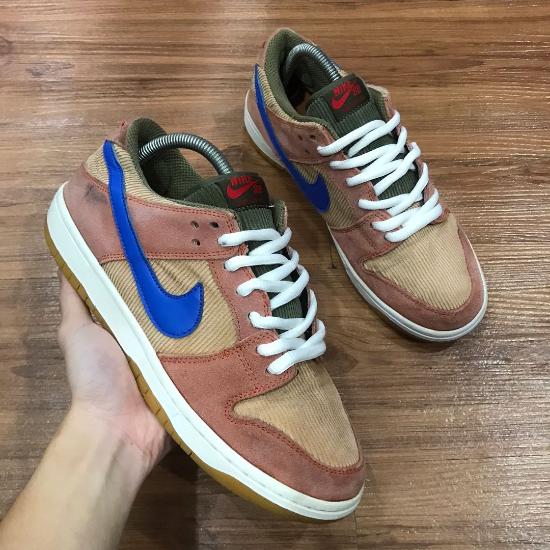 Nike SB Dunk Corduroy