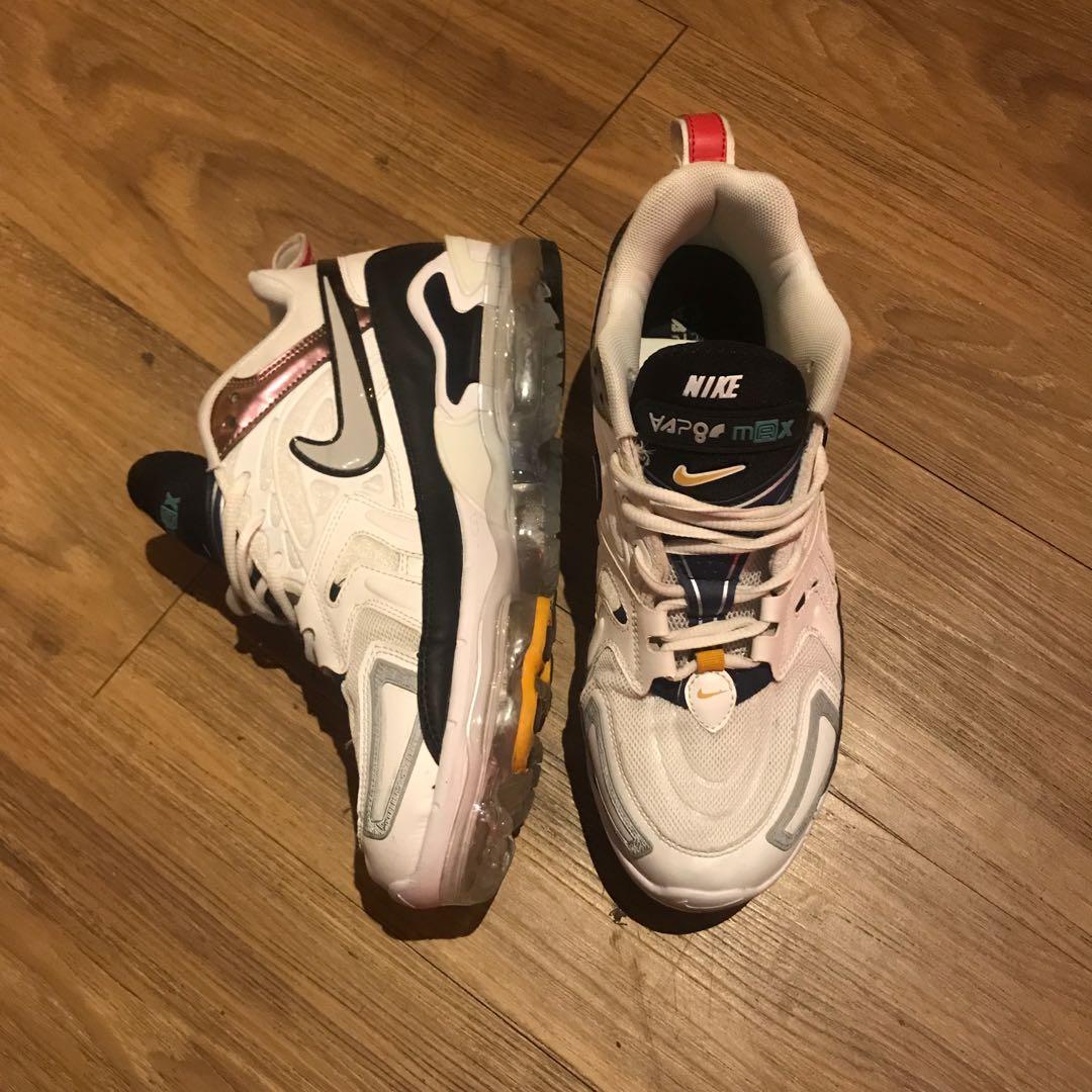 Nike vapormax evo 2021, Fesyen Pria, Sepatu , Sneakers di Carousell