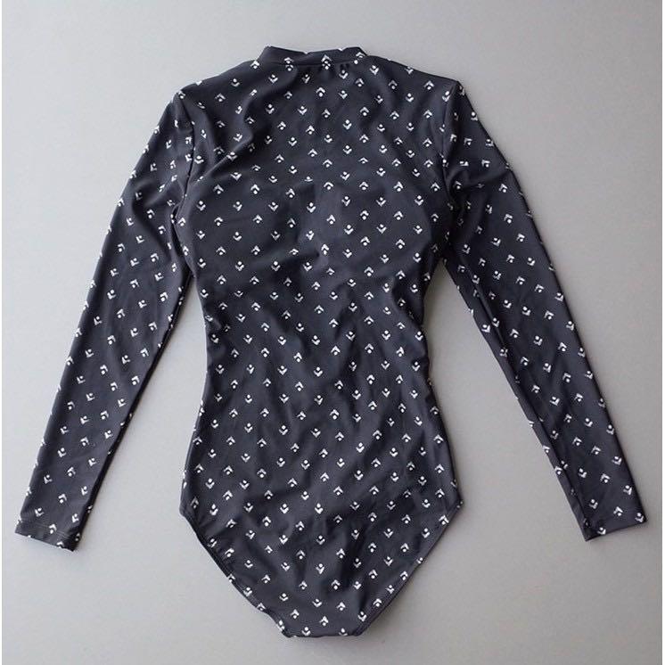 Padded One Piece Rash Guard, Women's Fashion, Swimwear, Rash guard on ...