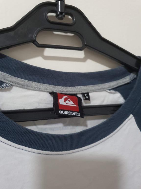 Quiksilver T-Shirt - S (Category: Tshirts & Polo Shirts ) located in Quezon City. Submitted by dpkuno (Listing ID 1150071384, Image 2). Description: Size SMALL on tag Measurements > Armpit to armpit: 18 in > Length: 28 in **** Please allow slight 2-4cm difference due to manual measurement and a little color variation for different display setting and lighting Meetups: Fishermall Q.C. | Morato area Shipping: Buyers expense .