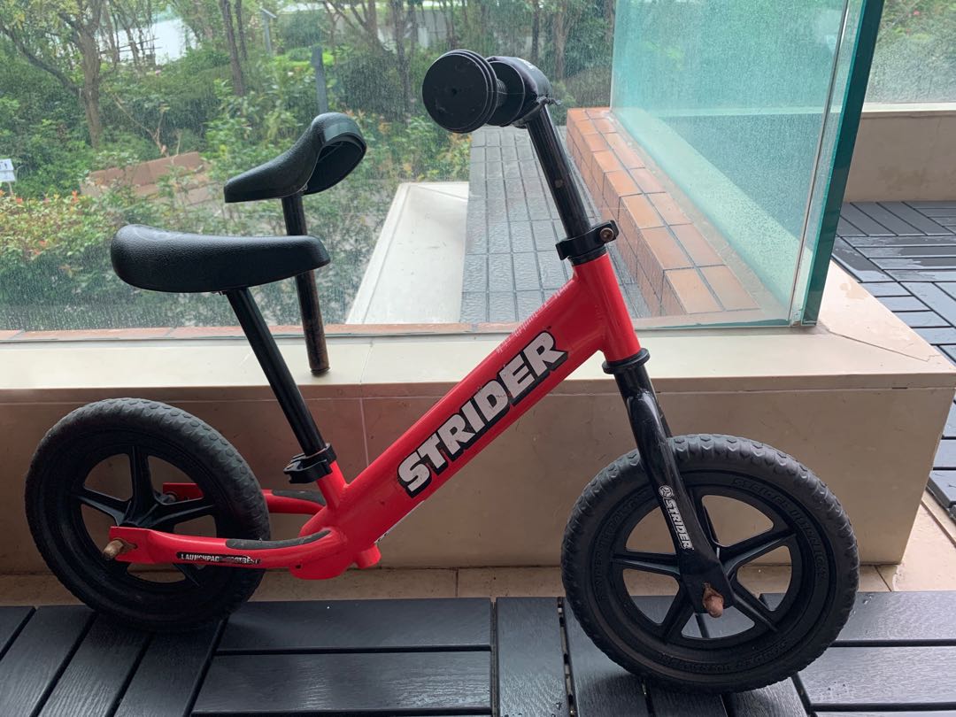 Strider + seat, 運動產品, 單車及配件, 單車 Carousell
