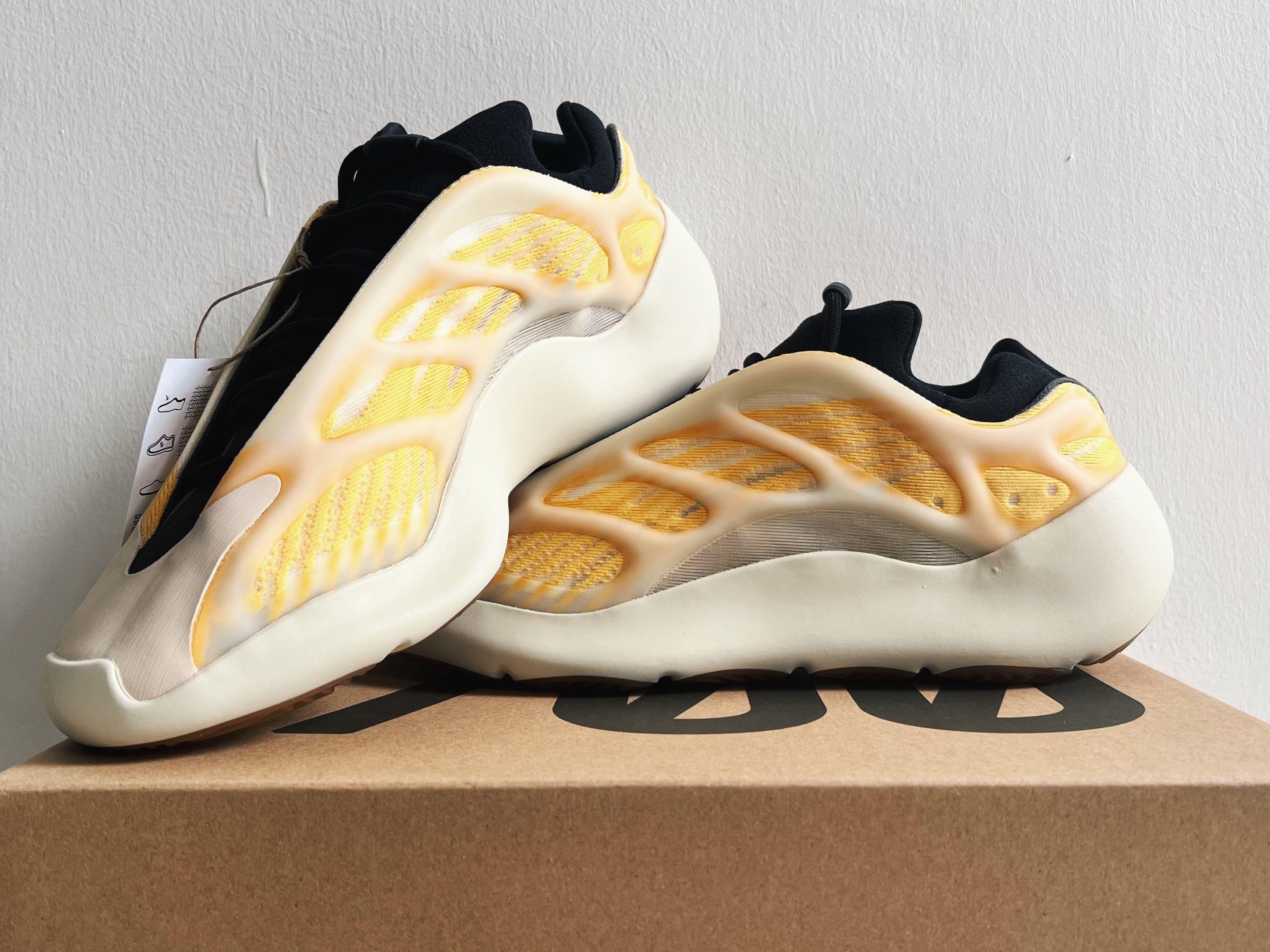 yeezy 700 y3