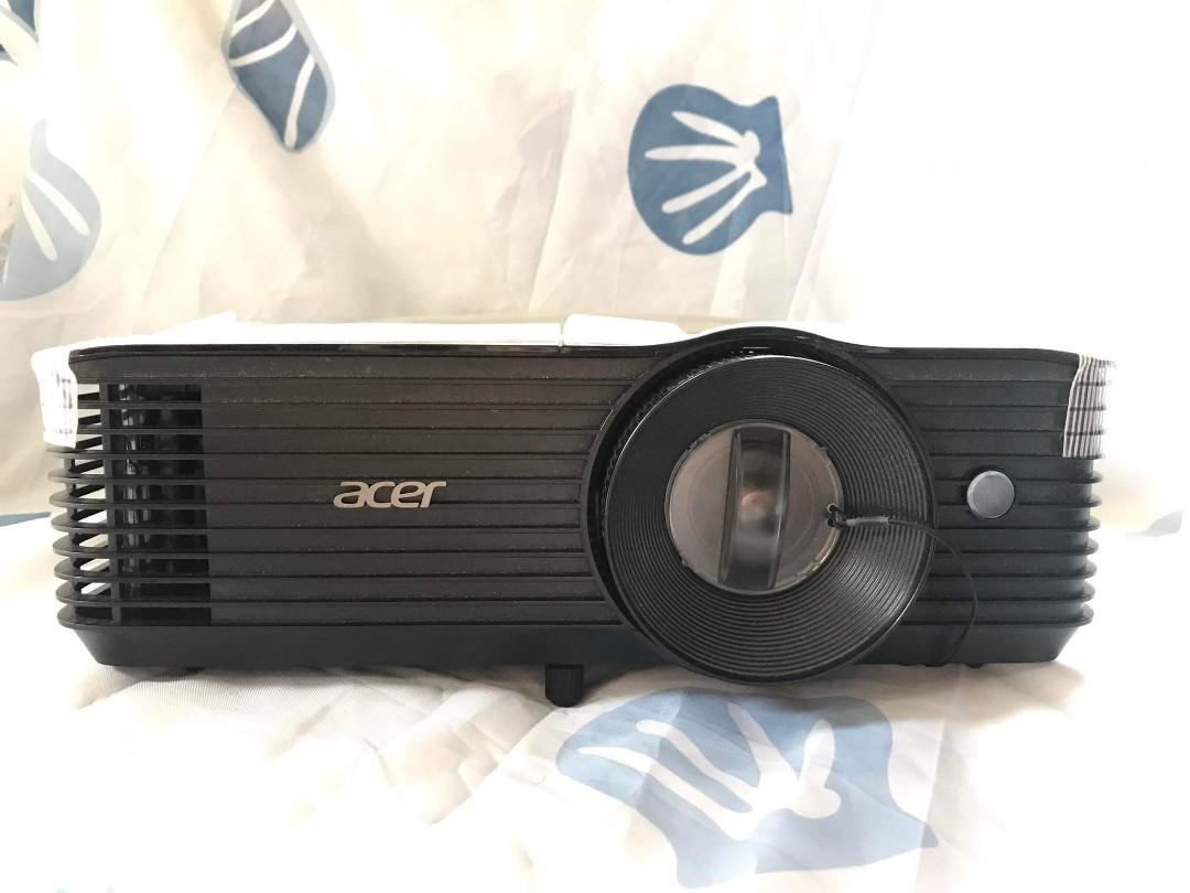 ACER X118 DLP PROJECTOR, TV & Home Appliances, TV & Entertainment