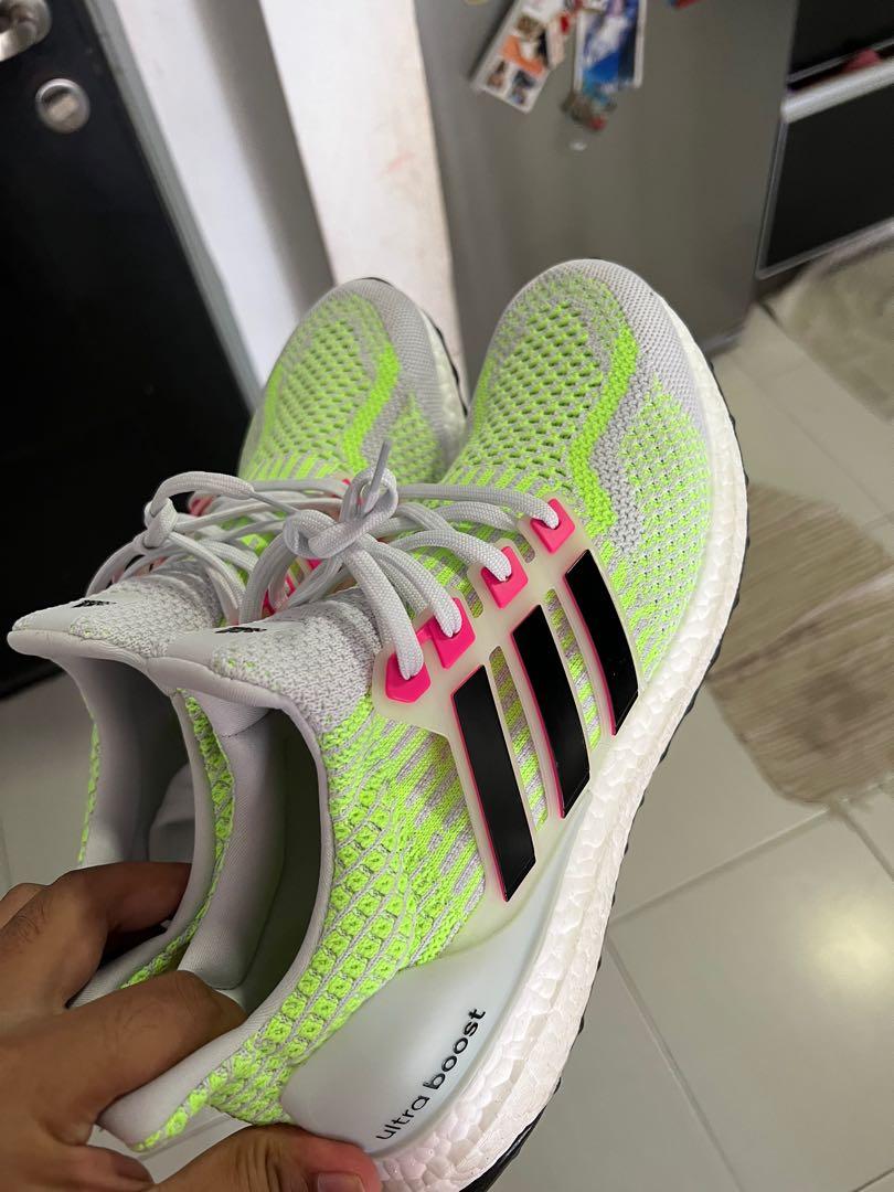 Ultra boost 4.0 triple white glow in the dark top