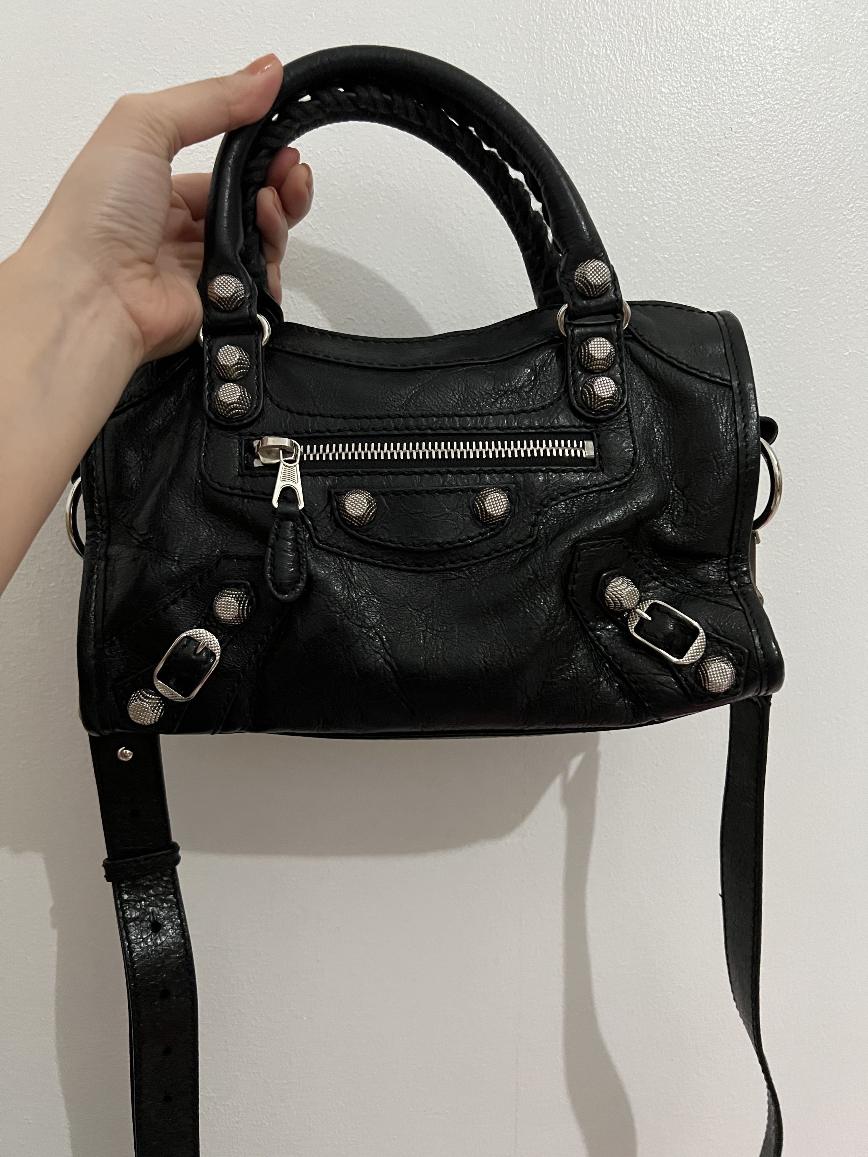 balenciaga mini city black