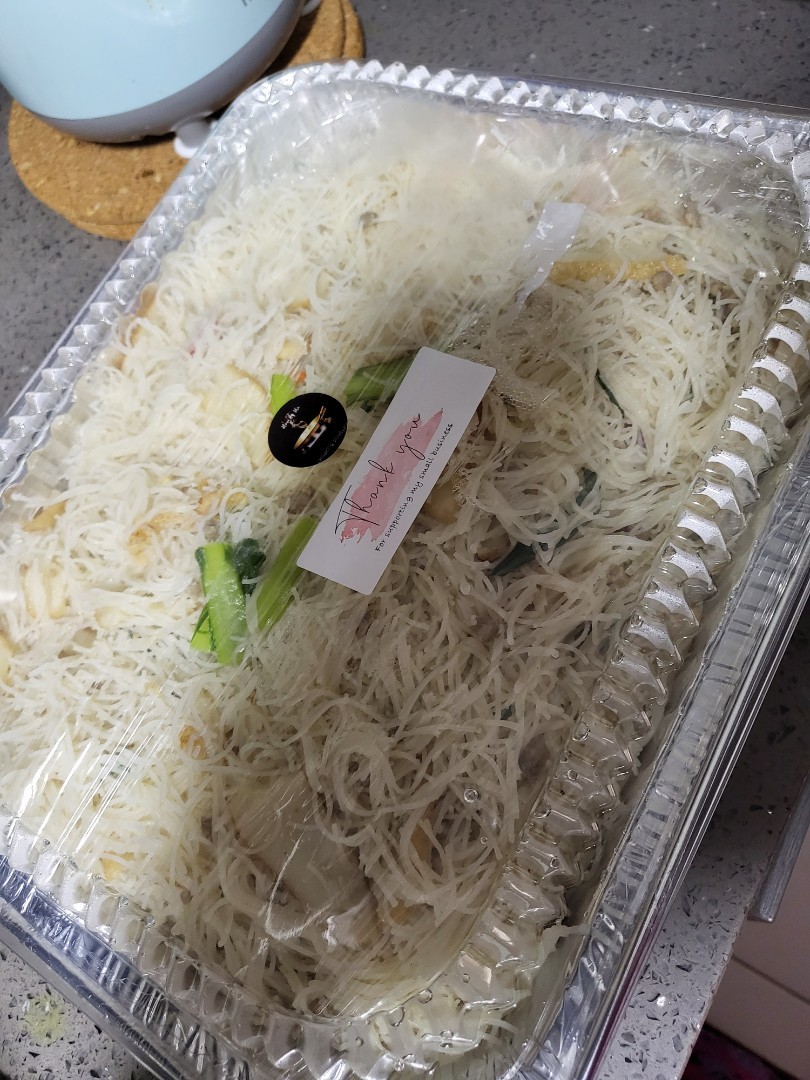 bee hoon goreng, Food & Drinks, Rice & Noodles on Carousell
