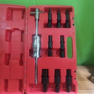Blind hole bearing puller/ Bearng extractor