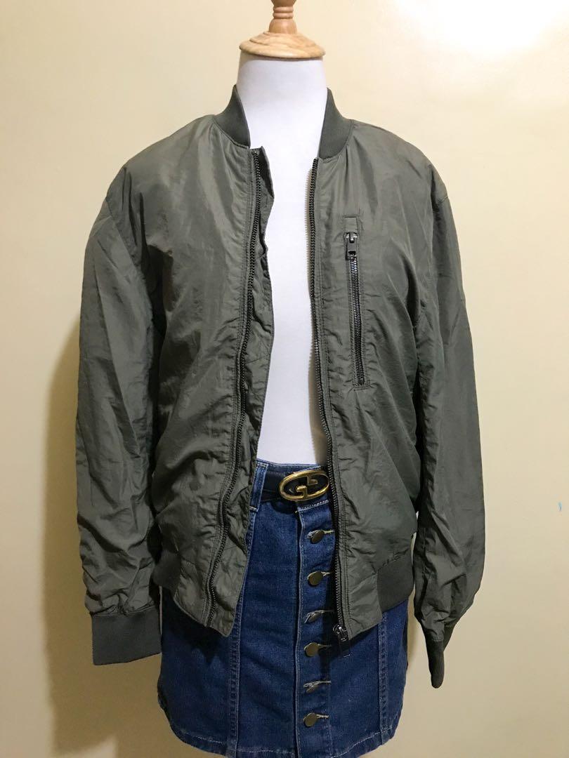 BOMBER JACKET, Women's Fashion, Coats, Jackets and Outerwear on Carousell