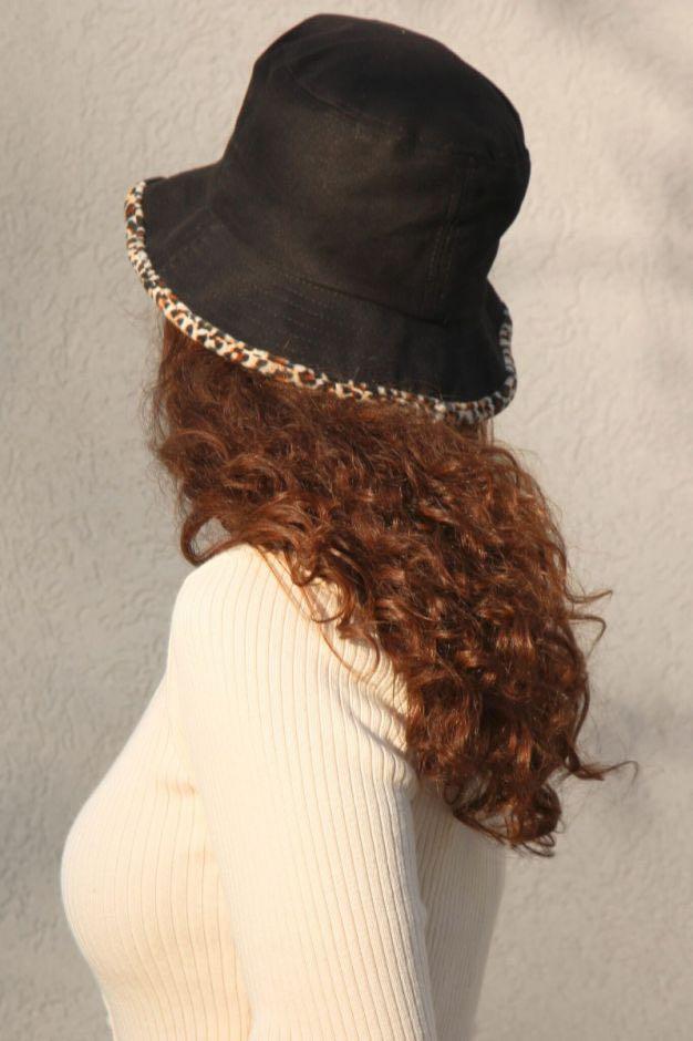 Brandy Melville Bucket Hat Black with cheetah print