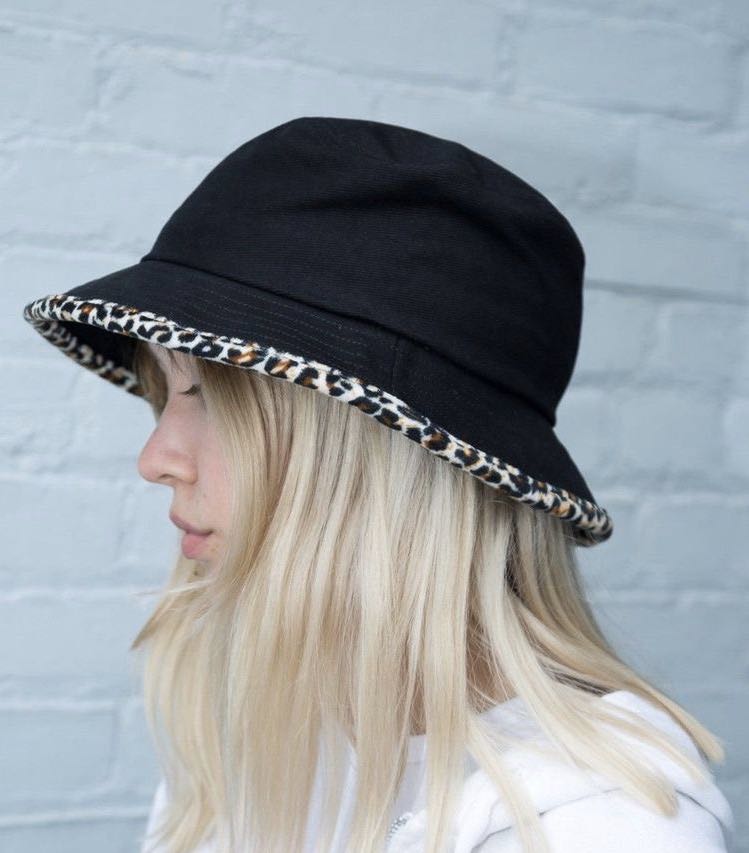 Brandy Melville Bucket Hat Black with 