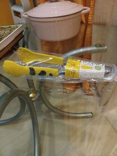 Catch Cat Tongs