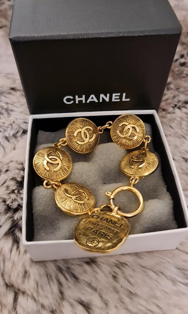 Chanel vintage bracelet, Women's Fashion, Jewelry & Organisers, Bracelets  on Carousell