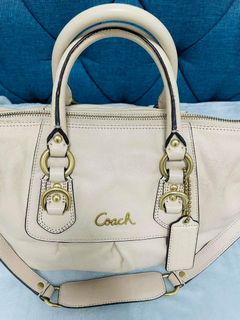 (Category: ) located in . Submitted by urijahs.preloved (Listing ID 1150274546, Image 1). Description: .