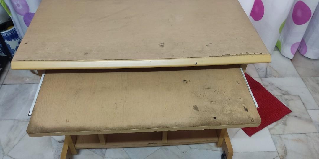 Computer table (Category: Furniture) located in Kuala Lumpur. Submitted by destiny_gunpla (Listing ID 1150367340, Image 3). Description: Heavily used computer table around 15years Self pick up at sentul Price can nego.