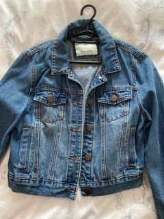 (Category: ) located in . Submitted by dreasclothes (Listing ID 1150308840, Image 1). Description: .