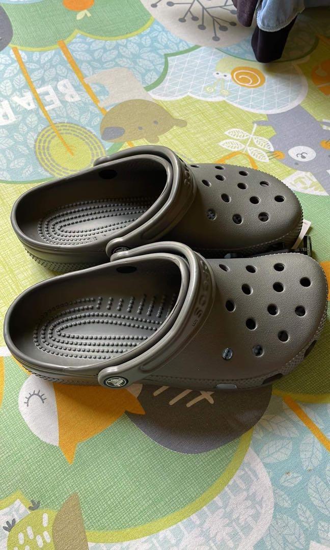 Crocs classic clog size M5/W7 slate grey, Men's Fashion, Footwear ...