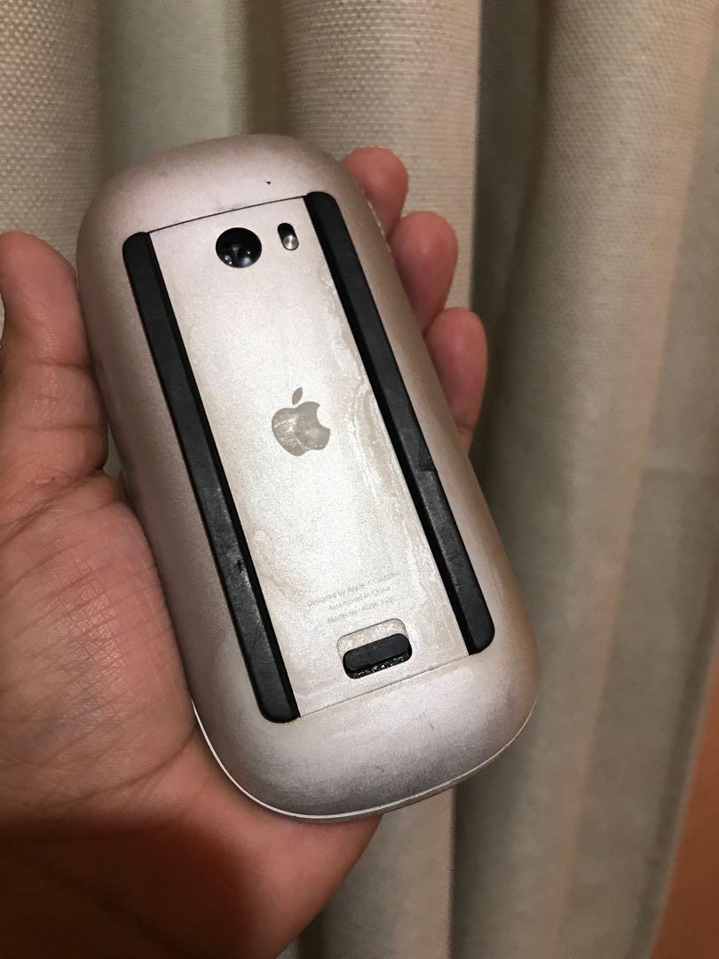 Defective Apple Magic Mouse 1 (Category: Mouse & Mousepads) located in Marikina City. Submitted by peavydenissehmua (Listing ID 1150316272, Image 2). Description: Apple Magic Mouse 1 The appearance of the mouse lalo yung sa bottom part is may stains. Nagcorrode kasi yung battery matagal di nagamit pero it is working. All gestures Buttons are working Except for the right click pag nasa main screen, hindi lumalabas. I can send video of it thru Vbr.