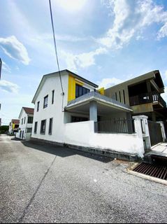 (Category: ) located in . Submitted by zara_properties (Listing ID 1150365391, Image 1). Description: .