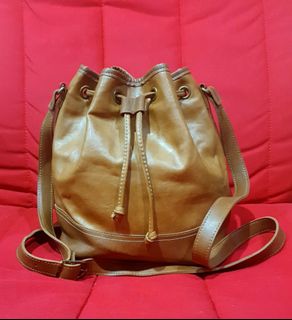 (Category: ) located in . Submitted by giestore (Listing ID 1150349081, Image 1). Description: .
