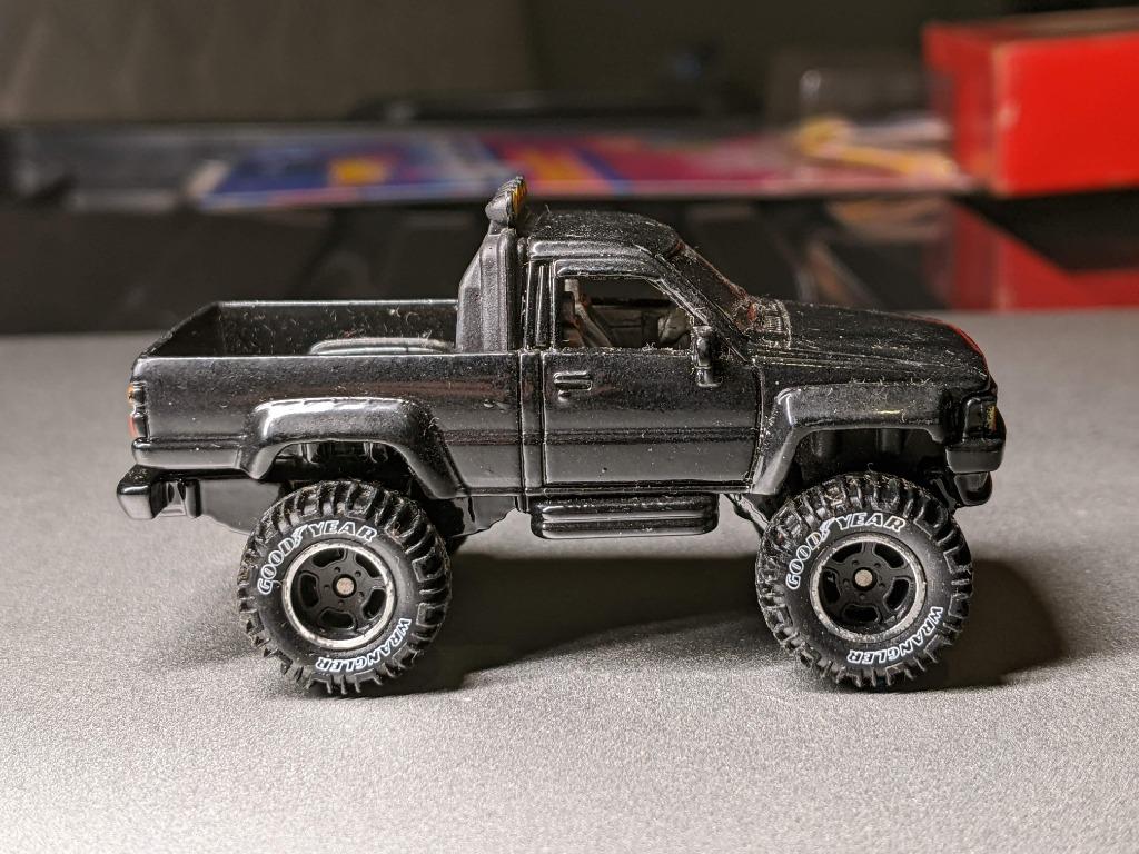 Hot wheels retro toyota pickup cheap 1987 back to the future