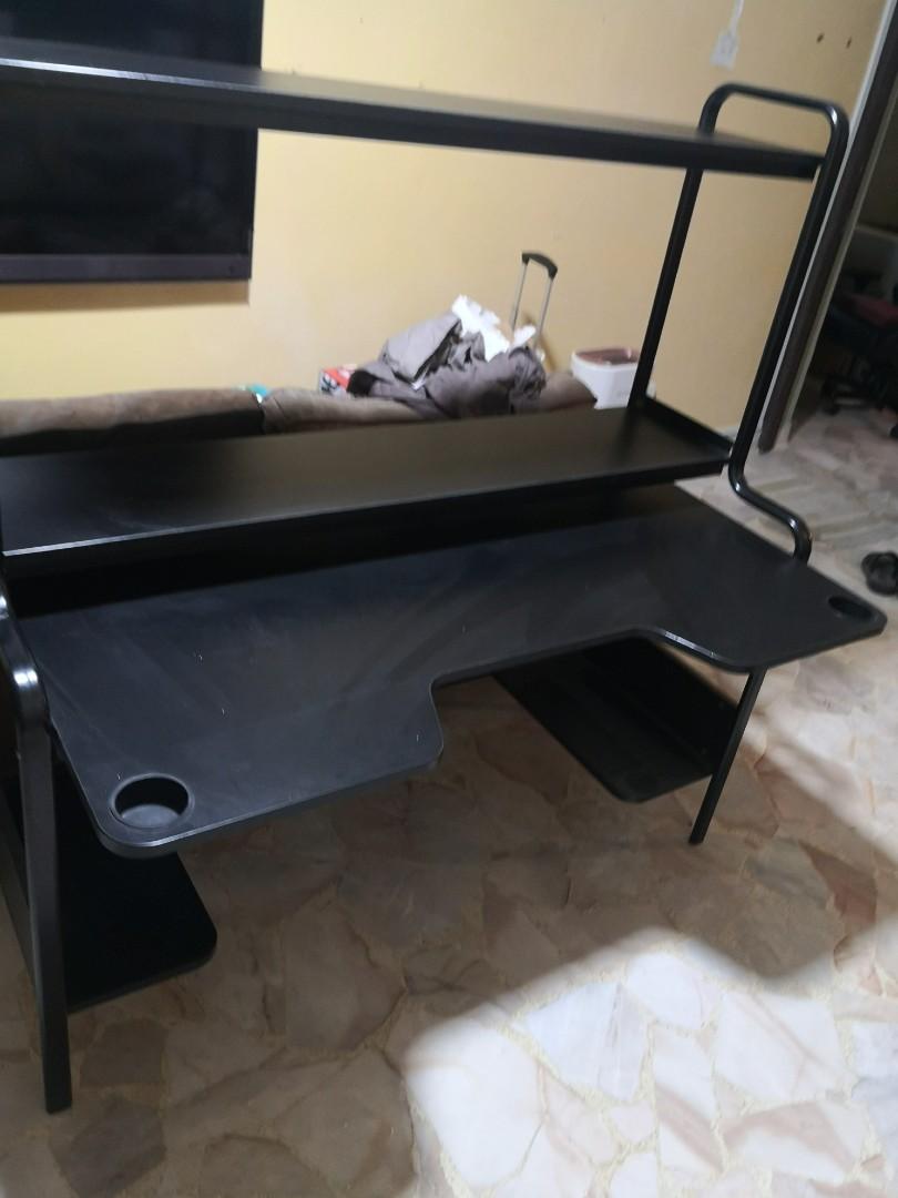 Used gaming sale desk for sale