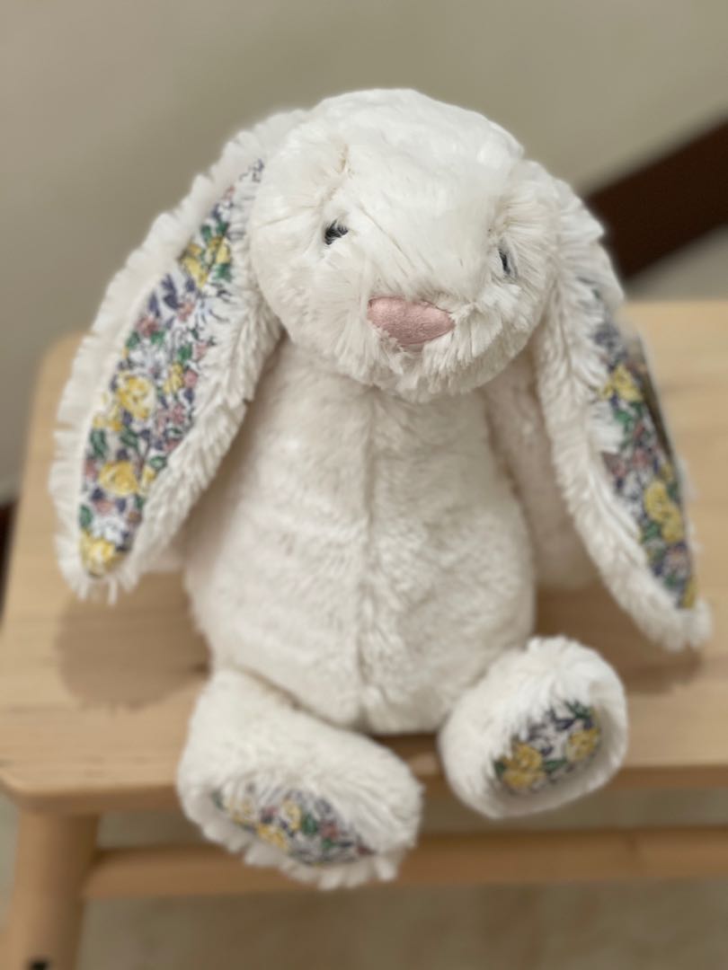 Jellycat Calli Blossom Bashful Bunny 