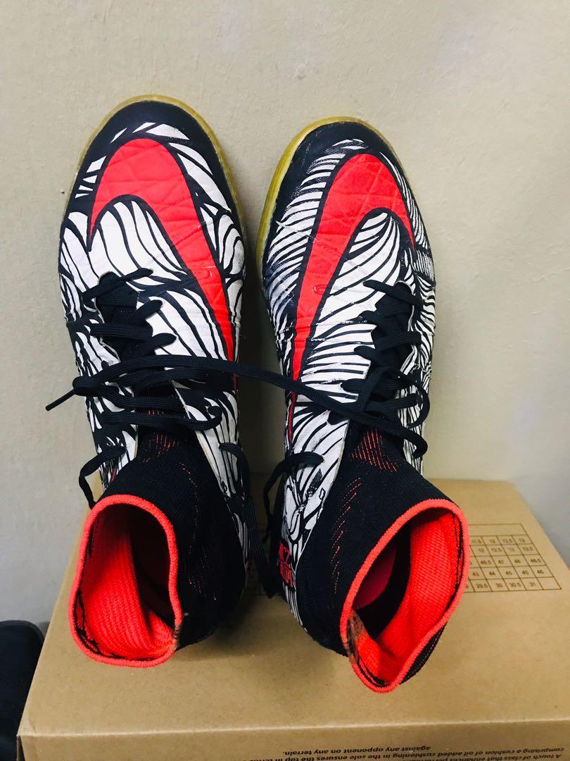 Kasut Futsal Nike Neymar JR Hypervenom on Carousell