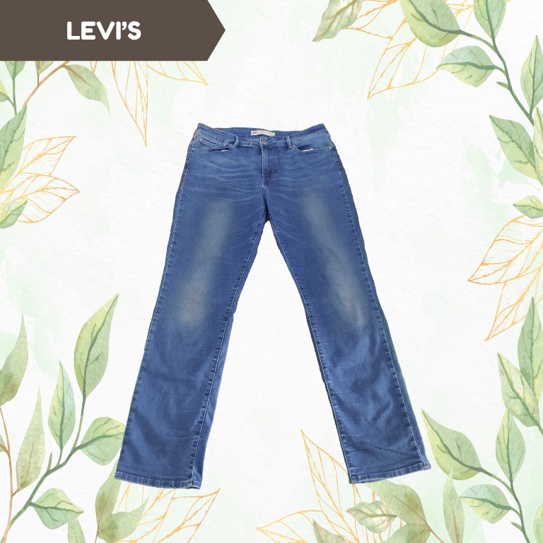 Levis demi curve mid rise deals straight