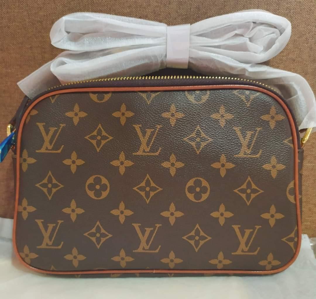 Louis Vuitton Jungle Double zip Crossbody