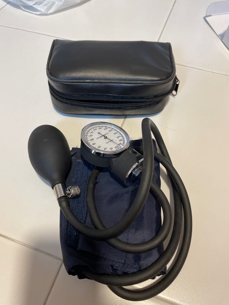 Manual BP machine, Health & Nutrition, Health Monitors & Weighing