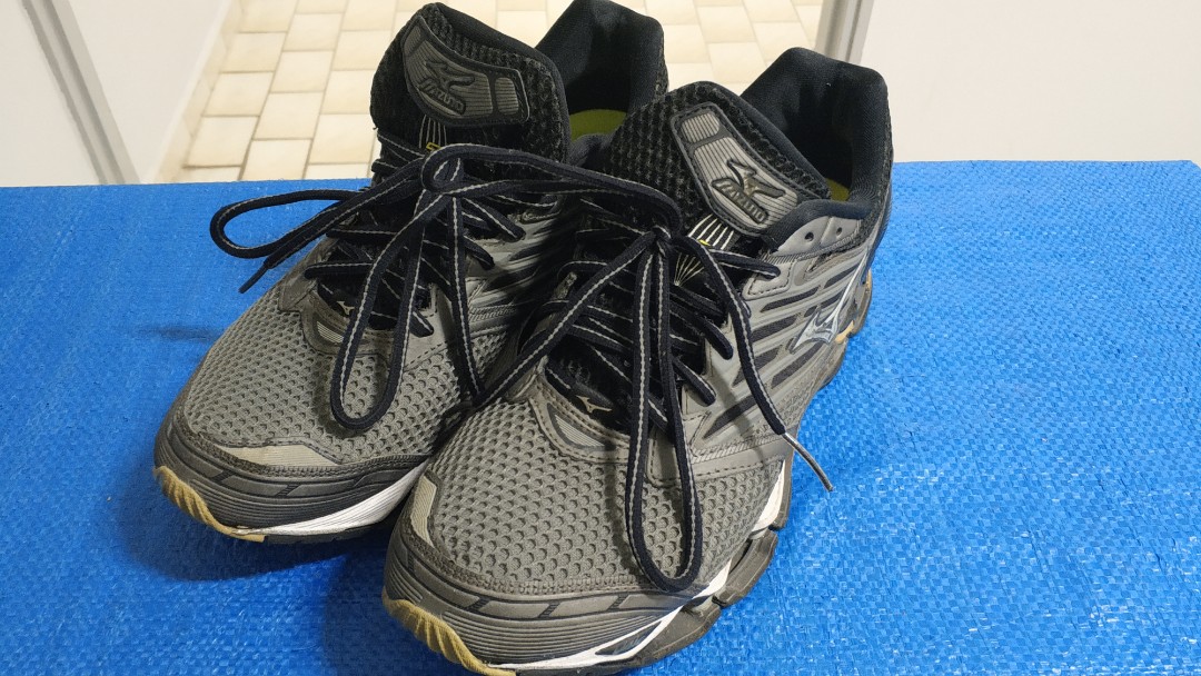 Mizuno Wave Prophecy 5 Grey, Men's Fashion, Footwear, Casual shoes on  Carousell