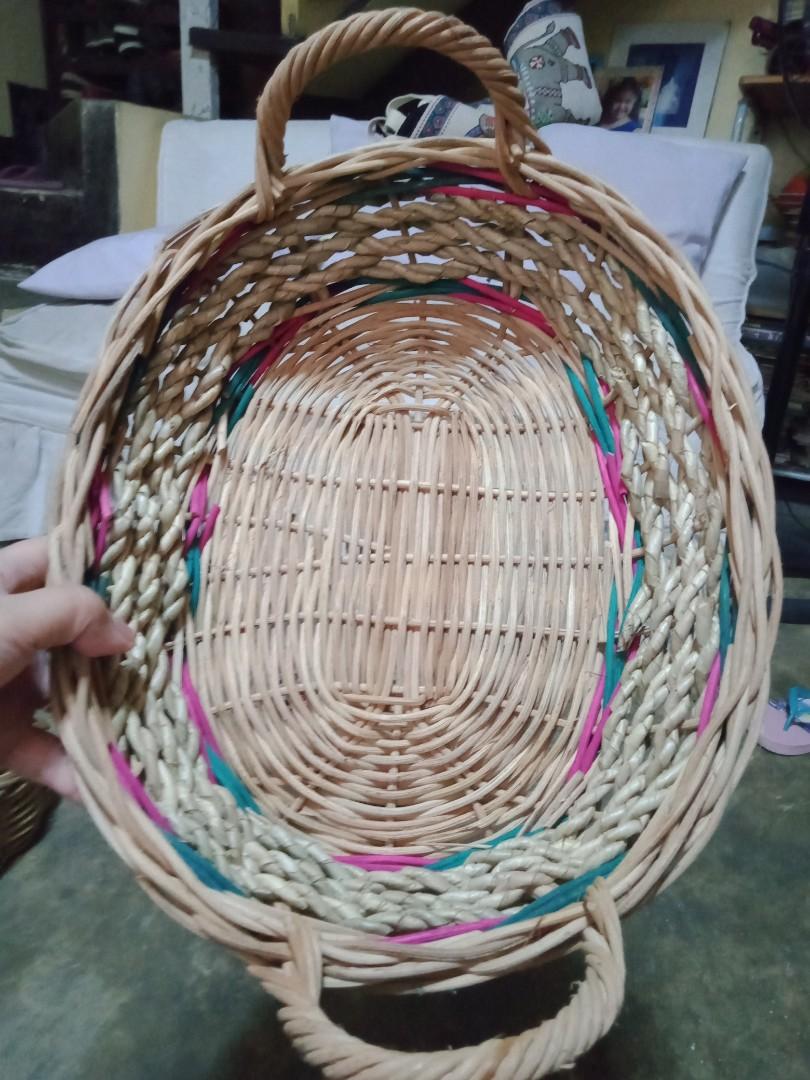(Set of 2)Oval Native fruit basket with handle (Category: Gift Baskets & Hampers) located in Quezon City. Submitted by Dbakerbel_th (Listing ID 1150259415, Image 3). Description: ✅10" Width ✅13" Length ✅5" Height.