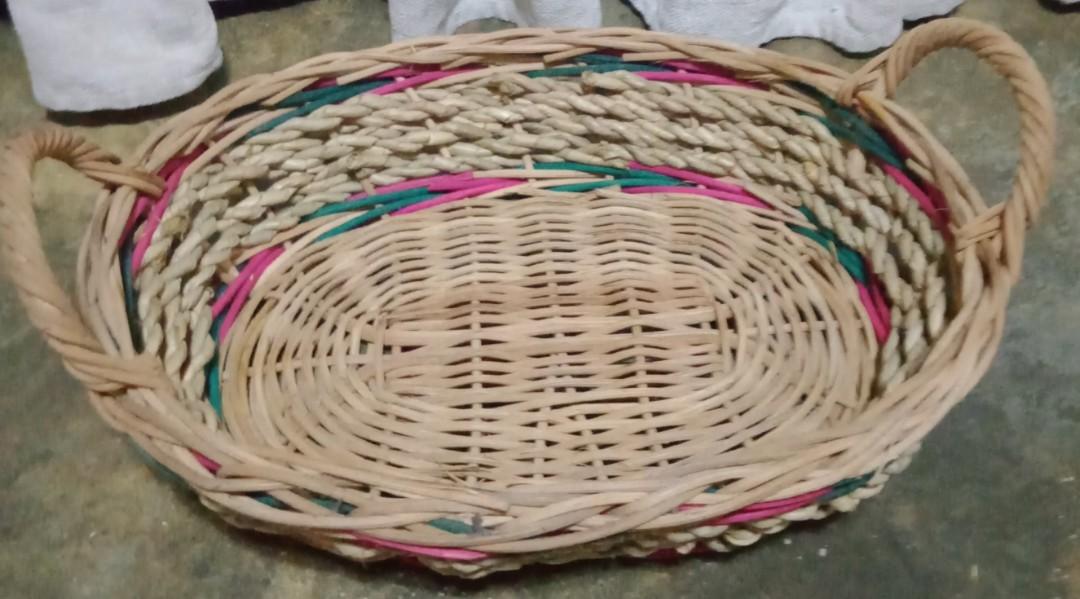 Native fruit basket (Category: Gift Baskets & Hampers) located in Quezon City. Submitted by Dbakerbel_th (Listing ID 1150308623, Image 1). Description: ✅ 11" Width ✅3" Height ✅13 Length.