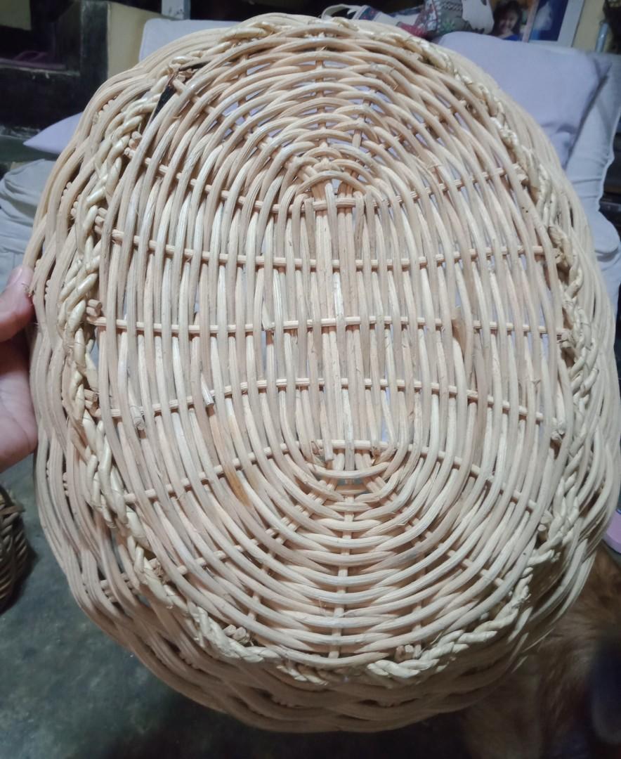 Oval Native fruit basket (Category: Gift Baskets & Hampers) located in Quezon City. Submitted by Dbakerbel_th (Listing ID 1150257806, Image 2). Description: ✅13" Width ✅15" Length.