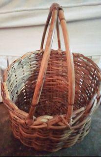 Round Native fruit/picnic/organizer basket w/ handle (makapal)