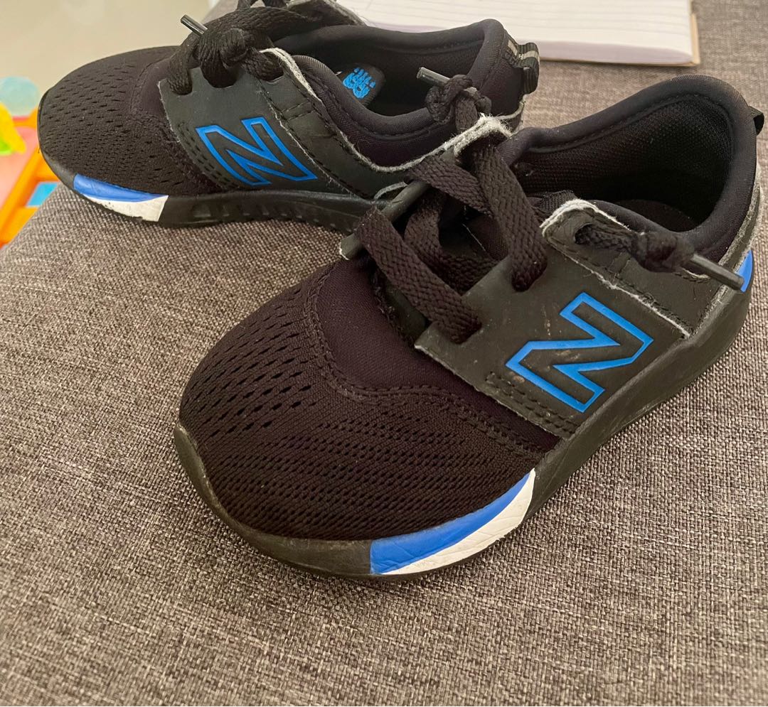 new balance 712 blue