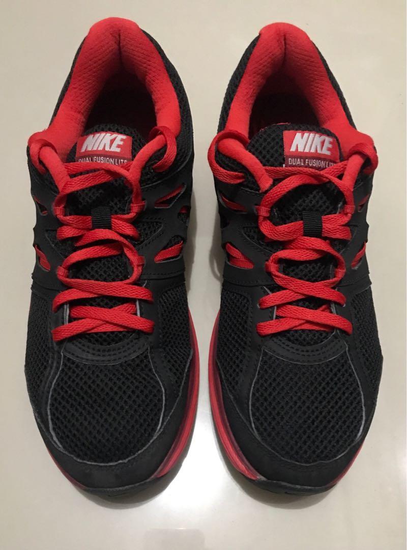 NIKE DUAL FUSION LITE Men s Fashion Footwear Sneakers on Carousell