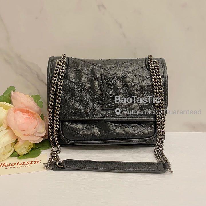 YSL Saint Laurent Envelope Medium Bag Black on Black, Luxury, Bags &  Wallets on Carousell