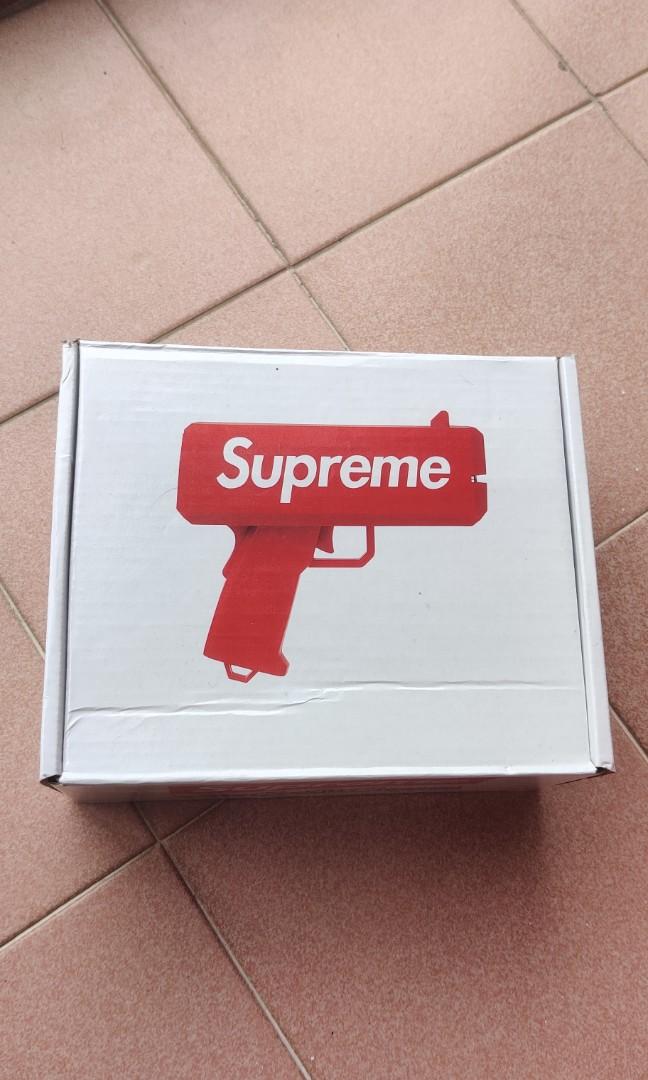 Supreme Money Gun Cash Cannon, 興趣及遊戲, 玩具& 遊戲類- Carousell