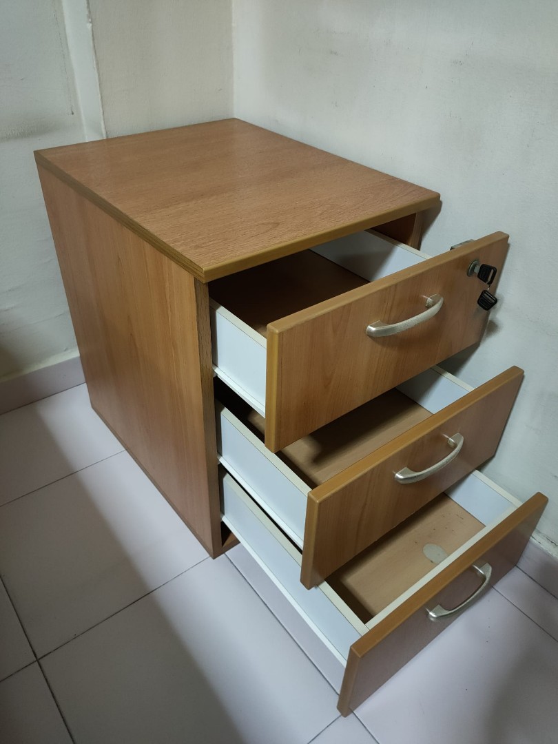 Vhive bedside table hotsell
