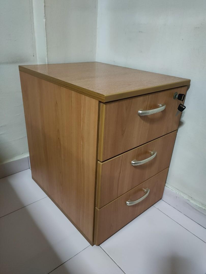 VHIVE 3 Drawers Bedside Table