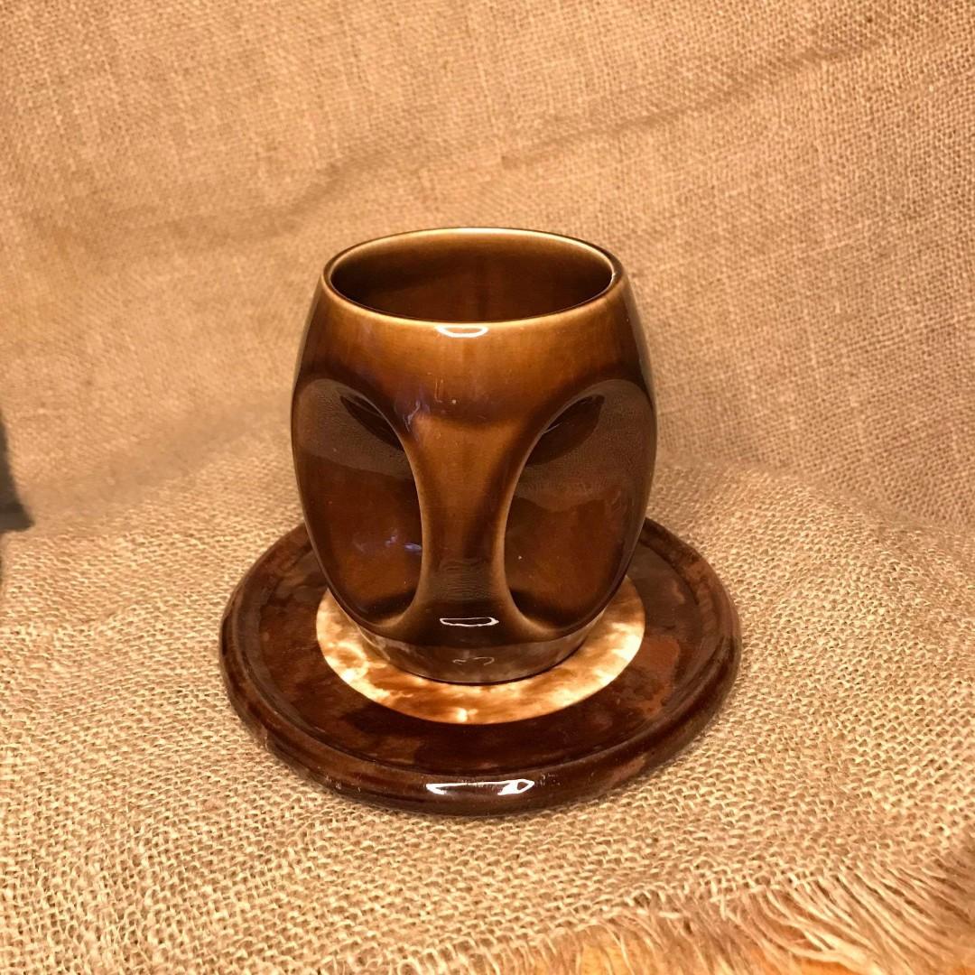 Vintage 50's Holkham Pottery "Owl Eye" Mug with Underliner (England), Furniture & Home Living