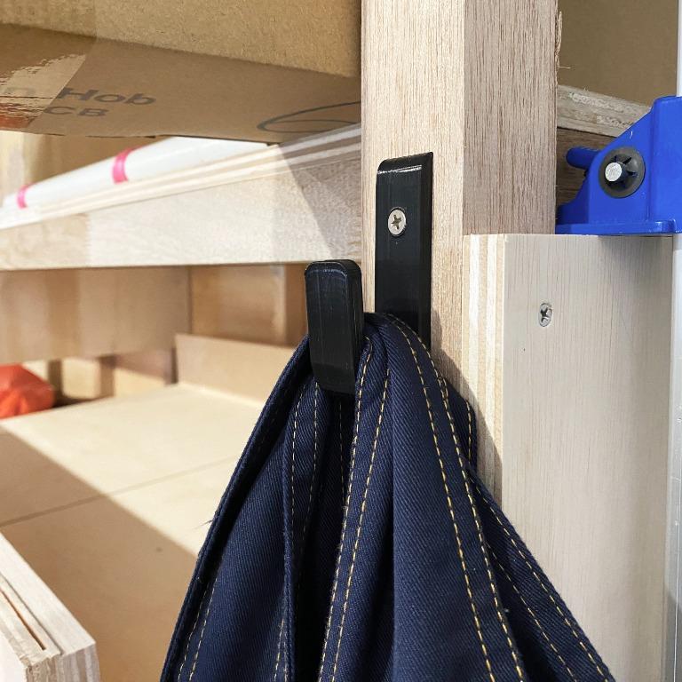 S Hooks 50 pcs, Furniture & Home Living, Home Improvement & Organisation,  Hooks & Hangers on Carousell
